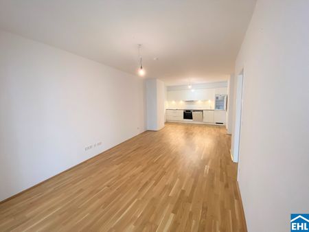 Geräumige 2-Zimmer-Wohnung in zentraler Lage - Photo 2