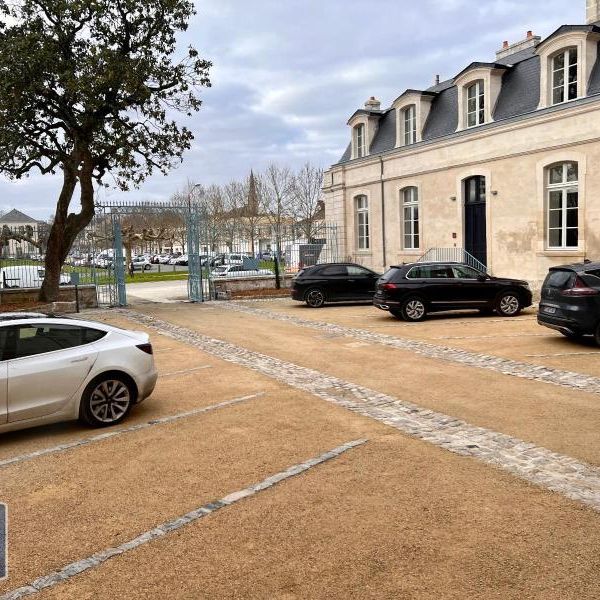 Location Appartement 2 pièces 39m² FONTENAY LE COMTE 85200 - Photo 1