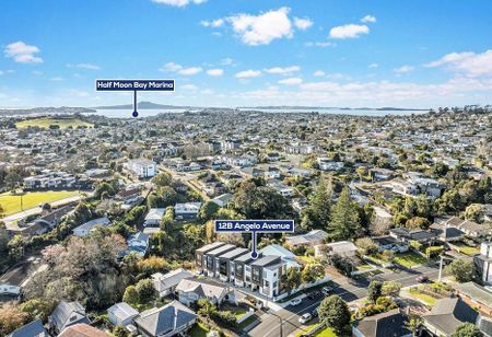 Stunning 4BR Home in Howick! - Photo 2