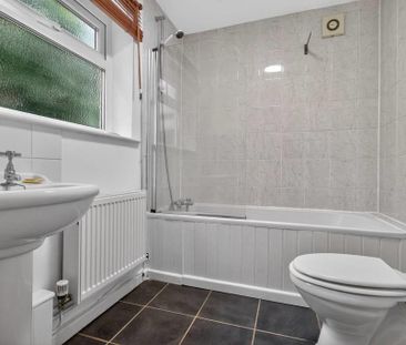 1 bedroom ground floor flat to rent - Photo 4