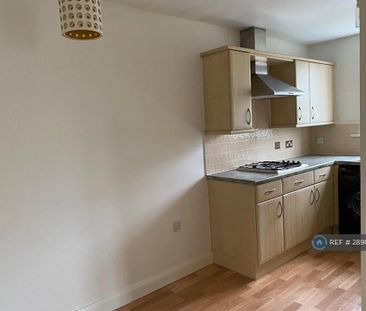 2 bedroom flat to rent - Photo 1