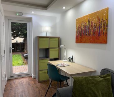 1 bedroom in a house share to rent - Photo 2