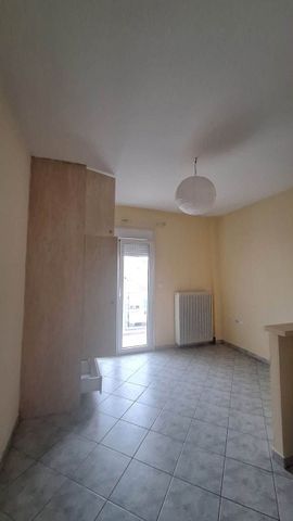 Studio/Γκαρσονιέρα για ενοικίαση Φιλιππούπολη (Λάρισα) - Photo 2