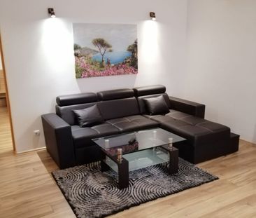 Apartament de închiriat otopeni aeroport - Fotografie 2