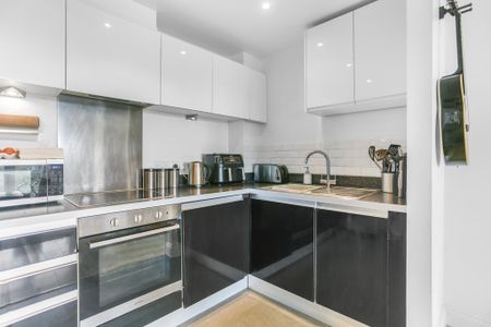 2 bedroom flat to rent - Photo 4