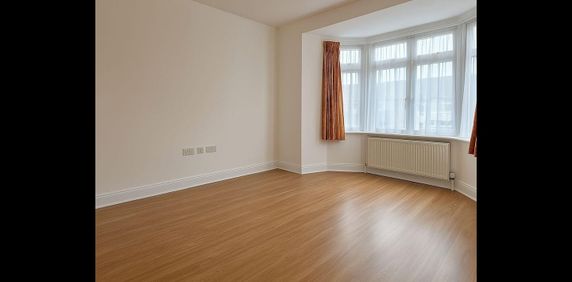 Room in a Shared House, Randall Avenue, NW2 - Photo 2