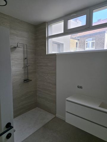 Appartement te huur - Photo 3