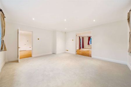 Well-proportioned family home in a popular Sevenoaks location - Photo 4