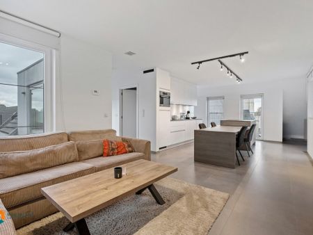 Lichtrijk penthouse met één slpkr en twee terrassen - Photo 2