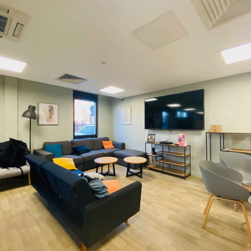 Large High Double Studio - Photo 1