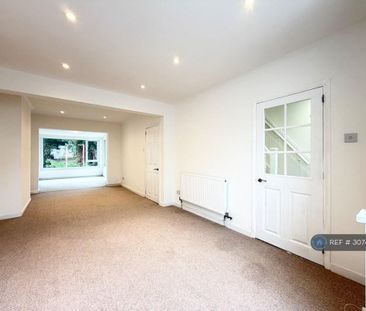 3 bedroom terraced house to rent - Photo 2