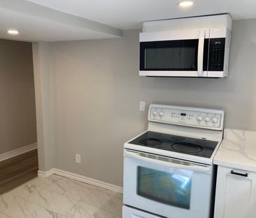 For Lease - 8 Regency Street Unit# Lower, Hamilton, Ontario - Photo 6