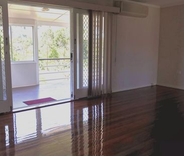 Outstanding Location In The Mansfield Catchment - Polished Floorboa... - Photo 4