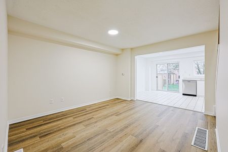 For Lease - 3 Pleasantview Avenue Unit# 6, Brampton, Ontario - Photo 2