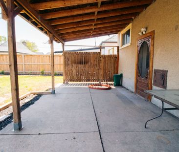 Spacious 3 Bedroom House in St. Catharines - Photo 3