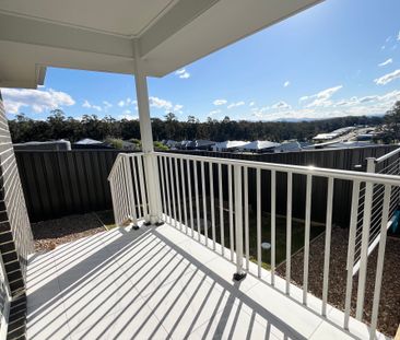 Modern Two-Bedroom Duplex - Photo 6