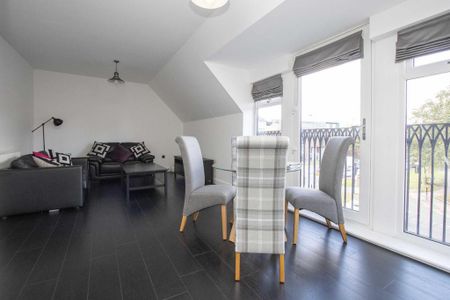 2 bedroom private hall to rent - Photo 5