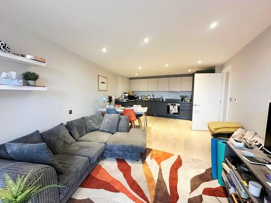 2 bedroom flat to rent - Photo 1
