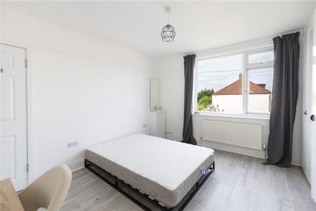 4 bedroom terraced house to rent - Photo 3