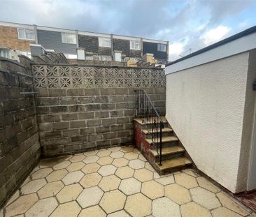 2 bedroom end of terrace house to rent - Photo 6