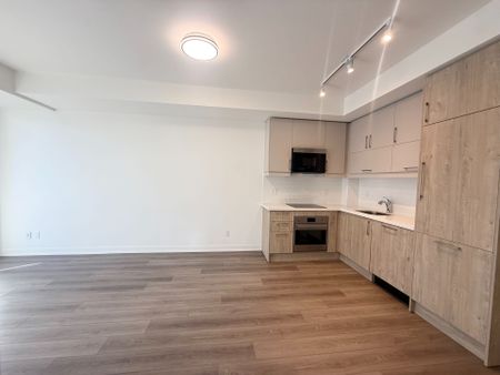 For Lease - 38 Simcoe Promenade Unit# C802, Markham, Ontario - Photo 4