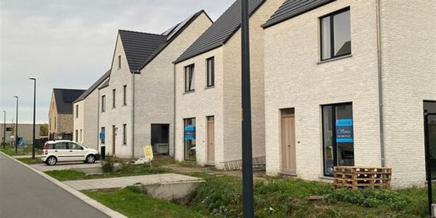 Woning te huur in Oostakker voor € 1.450 met 3 slaapkamers - Foto 1