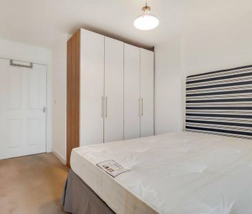 1 bedroom flat to rent - Photo 5