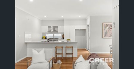 PRIVATELY NESTLED LARGE TOWNHOUSE - Photo 2