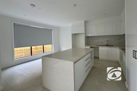 BRAND NEW MODERN HOME IN PERFECT LOCATION - Photo 2