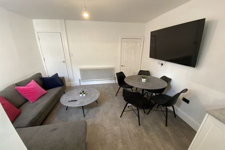 Dagmar Grove Beeston, NG9 2BH - Photo 2