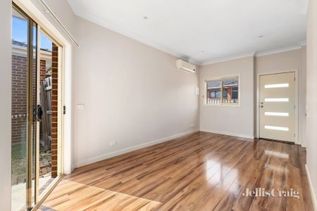 3/2 Lloyd Avenue, Epping - Photo 2