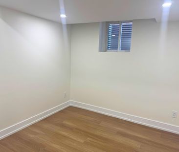 For Lease - 39 Walls Crescent, New Tecumseth, Ontario - Photo 1