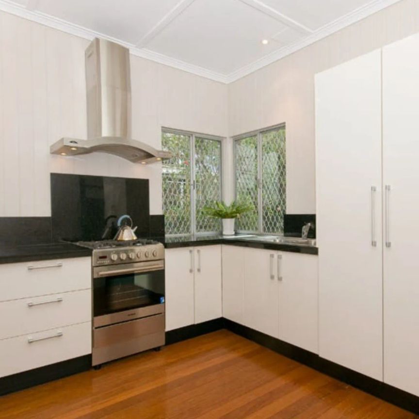 66 Abbotsleigh Street, - Photo 1