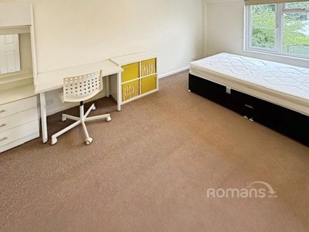 4 bedroom terraced house to rent - Photo 4