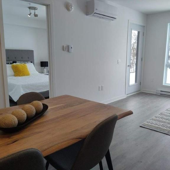 1 CH - 1 SDB - Laval - $1,520 /mo - Photo 1