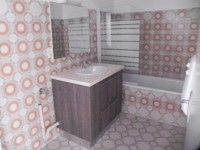 Location Appartement 2 pièces 55m² MILLAU 12100 - Photo 5