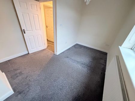 2 bedroom semi-detached house to rent - Photo 2