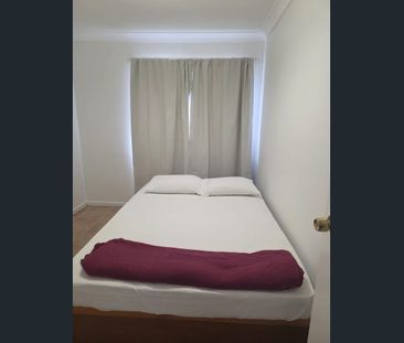 House in Aussie Gardens Caravan Park - Photo 2