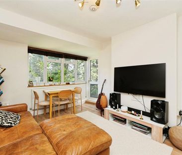 2 bedroom apartment to rent Auckland Rise, London, SE19 - Photo 5