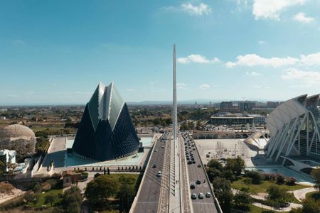 4 room luxury Apartment for rent in Valencia - Photo 4