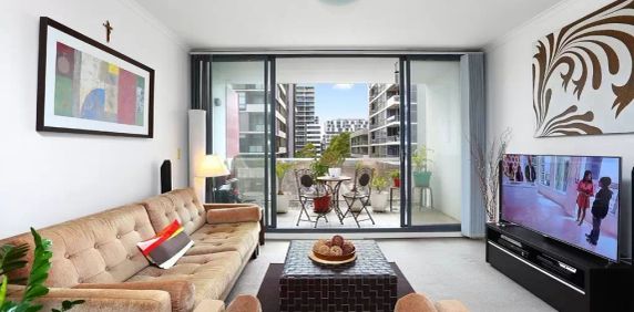 MGM MARTIN - TWO BEDROOM APARTMENT - Photo 2