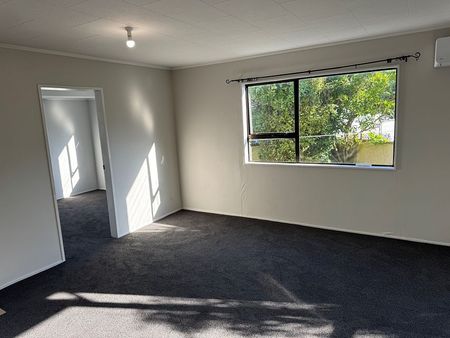3BR Townhouse in Newlands, Newly Renovated! - Photo 5