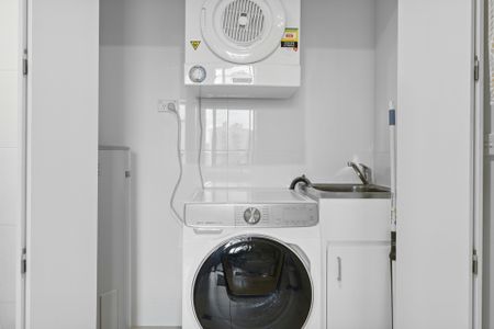 Fully Furnished. Perfectly Positioned. - Photo 5