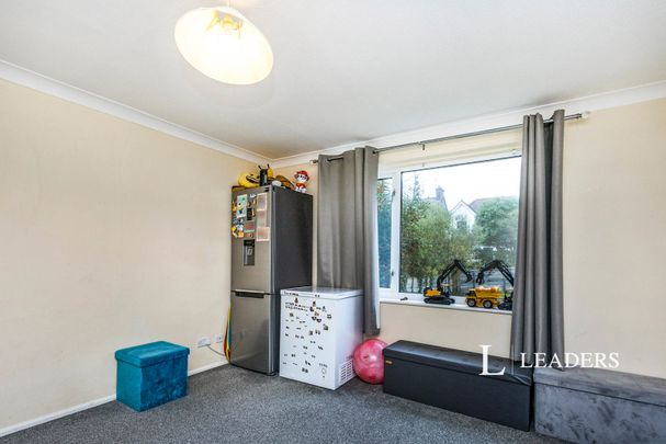 3 bedroom house to rent Rusper Road, Horsham, West Sussex, RH12 - Photo 1