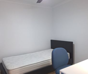 Gosnells - Photo 2