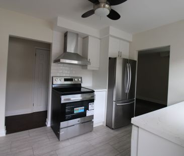 For Lease - 389 Allgood Street Unit# Main Fl, Richmond Hill, Ontario - Photo 3