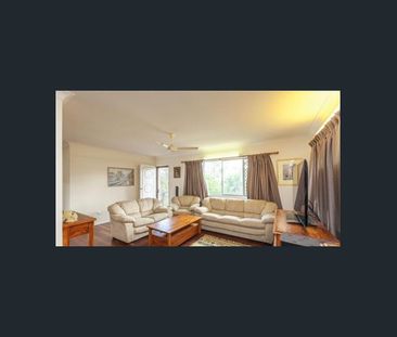 🏡 High-Set 3 Bedroom Home in Frenchville – Spacious Yard & Great Lo... - Photo 1