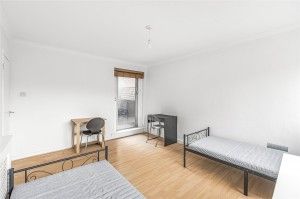 St. Mary Le Park Court, Parkgate Road, SW11 - Photo 3