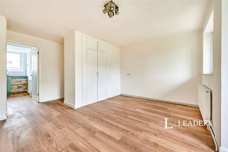 1 bedroom apartment to rent Plaw Hatch Close, Bishops Stortford, CM23 - Photo 4