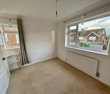 9 Burniston Gardens, YO13 0HW, Scarborough - Photo 6